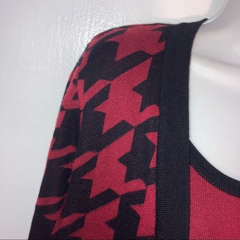 NWT Harlow & Rose Sweater Dress Large Houndstooth Print Red Black M - Picture 4 of 8